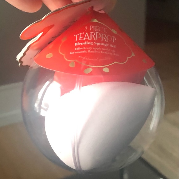 BEAUTY BLENDER SET—NEW—One large and one smaller - Picture 2 of 4